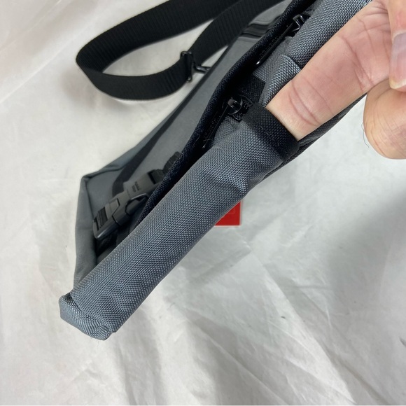 Manhattan Portage Urban Bag Gray Shoulder Crossbody Bag 9” x 10” x 2” NWT - Picture 4 of 14